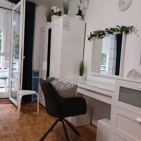 Апартаменты Kek Zafir Studio Apartman Харканы